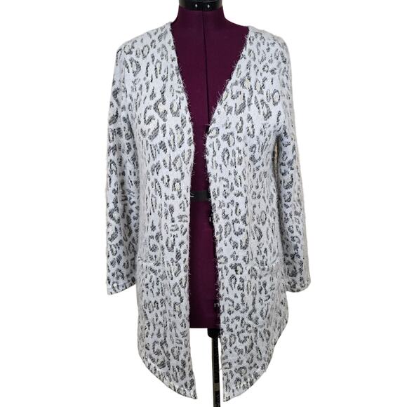 Women's Maurices Fuzzy Knit Animal Print Shimmer Open Front Cardigan Size Large - Picture 1 of 12